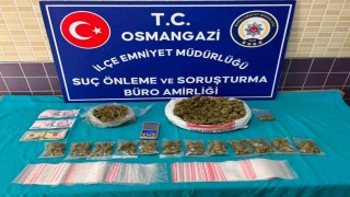 Bursada uyuşturucu operasyonu: 1 kiloya yakın esrar ele geçirildi, 4 şüpheli yakalandı