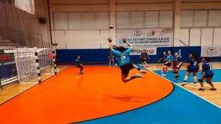 BUÜ Kadın hentbol takımı Türkiye şampiyonu oldu