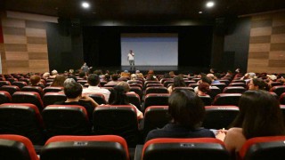 Cannesın ödüllü kısa filmleri Manisalı sinemaseverlerle buluştu