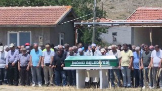 Çay bahçesinde 5 kişiyi bıçaklayan ve cezaevinde hayatını kaybeden şahsın cenazesi defnedildi
