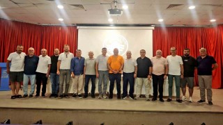 Çeşme Belediyesporda Mehmet Sarısaç yeniden başkan seçildi