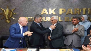 CHPli meclis üyesi istifa ederek AK Partiye geçti