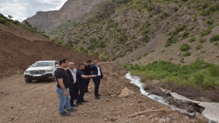 Cilo ve Sat Dağları Milli Parkı yolunda asfalt hazırlığı