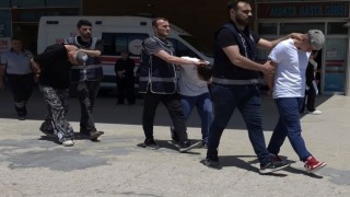 Çocuk parkında dehşeti yaşatanlar adliyeye sevk edildi