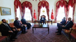 Cumhurbaşkanı Erdğan, Türkiye Ermenileri Patriği Sahak Maşalyanı kabul etti
