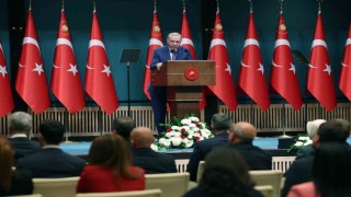 Cumhurbaşkanı Erdoğan: Ana muhalefet partisi içindeki tartışmaların hiçbiri bizi ilgilendirmiyor