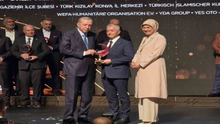 Cumhurbaşkanı Erdoğandan Tahmazoğuna birincilik ödülü