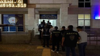 Darıcada market ve kuyumcu yağmalayan 5 şüpheli tutuklandı