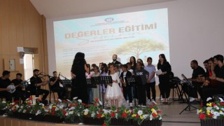 Değerler Eğitimi Semineri ve Geleceğin Sesleri Müzik Programı gerçekleştirildi