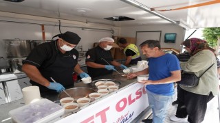 Denizli Büyükşehirden 3 noktada 10 bin kişilik aşure hayrı