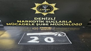 Denizliye 101 gram kokain getiren 4 şüpheliden 2si tutuklandı