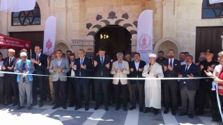 Depremde hasar gören Kilis Ulu Cami ile Şurahbil Bin Hasene Cami ve Türbesi yeniden ibadete açıldı