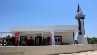 Depremin ardından inşa edilen 129uncu cami olan Akçaova Kenan Güngör Camii ibadete açıldı