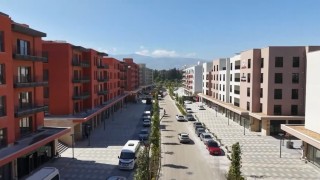 Depremin ardından yeniden inşa edilen Antakyanın kalbinde ticaret yeniden başladı