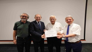 Dijital Yetkinler Kursunu tamamlayan emektarlar sertifikalarına kavuştu