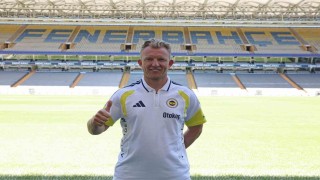 Dirk Kuyt, Fenerbahçede yardımcı antrenörlük görevine başladı