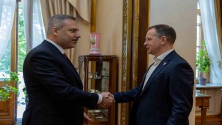Dışişleri Bakanı Fidan, Putinin Danışmanı Medinskiy ile bir araya geldi
