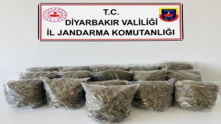 Diyarbakırda 38 buçuk kilo esrar ele geçirildi