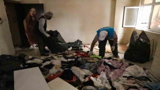 Diyarbakırda bir evden 3 kamyon çöp çıkartıldı