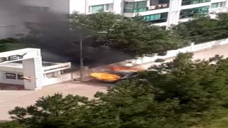 Diyarbakırda seyir halindeki araç alev topuna döndü