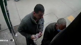 Düğünlerde para çalmıştı, bu kez ATMde yaşlıları hedef aldı