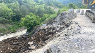 Düzcede aşırı yağışlar heyelana neden oluyor