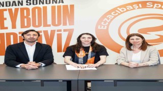 Eczacıbaşı Dynavit, Aslı Kalaçı kadrosuna kattı