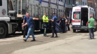 Edirnede kamyonun çarptığı yaya hayatını kaybetti