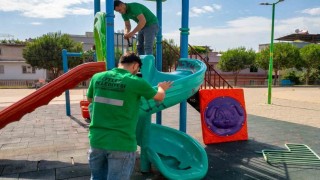 Efeler Belediyesinden parklarda onarım çalışması