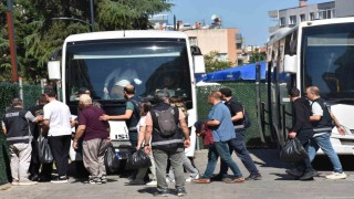 Ege Üniversitesindeki yolsuzluk operasyonunda, eski dekan ve başhekim dahil 27 tutuklama