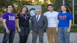 Egenin zirvesine ‘İEÜ imzası