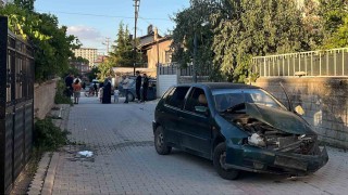 Ehliyetsiz çocuk sürücünün karıştığı kazada 2si çocuk 5 kişi yaralandı
