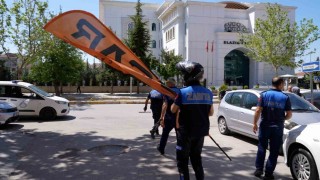 Elazığ zabıtasından  kaldırım denetimi