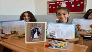 Elazığda 119 bin öğrenci karne heyecanı yaşadı