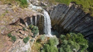 Elazığda saklı doğa harikası: Nişankaya Şelalesi ve doğal kanyon