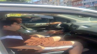 Elazığda sınava geç kalan öğrenciler belediye ulaşım ekipleri ile zamanında yetiştirildi