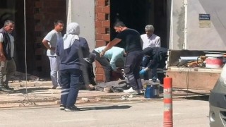 Elektrik akımına kapılıp inşaattan düşerek öldü