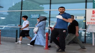 Elini makineye kaptıran işçinin parmağı koptu
