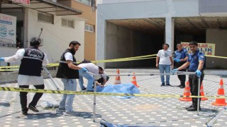 Emekli polis, bıçakla saldıran oğlunu öldürdü