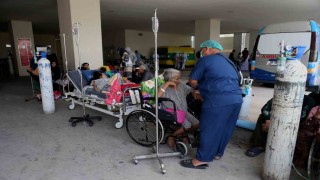 Endonezyada 6.7 büyüklüğünde deprem
