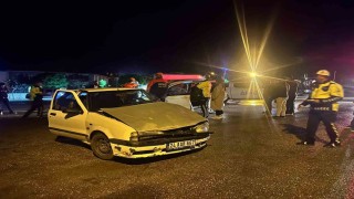 Erzincanda 2 aracın çarpıştığı kazada 5 kişi yaralandı
