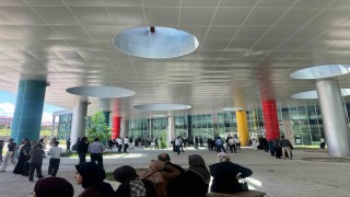 Erzurumda kapılar kapanırken nefesler tutuldu: YKSde son dakika koşusu kamerada