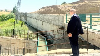 Esendere beldesinde duvar çalışmaları sürüyor