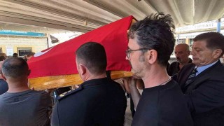 Eşinin öldüğü kazada yaralanan emekli polis, kazadan 3 yıl sonra rahatsızlığı nedeniyle vefat etti