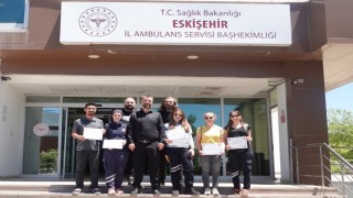 Eskişehirde başarılı Acil Sağlık ekiplerine başarı ve teşekkür belgesi verildi