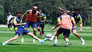 Fenerbahçe, hazırlıklarını sürdürdü