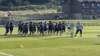 Fenerbahçe, Topuk Yaylasında çalışmalarını sürdürüyor