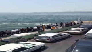 Feribottan denize düşen kişiye büfe çalışanından hayat kurtaran müdahale