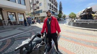 Filistin için pedal çeviriyor: Berlinden Tokyoya uzanan yolculuk Edirneden geçti
