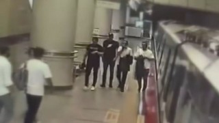 Gayrettepe Metro İstasyonunda telefon hırsızlığı yapan şüpheli yakalandı